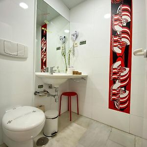 Budget Kamer met een King Size Bed